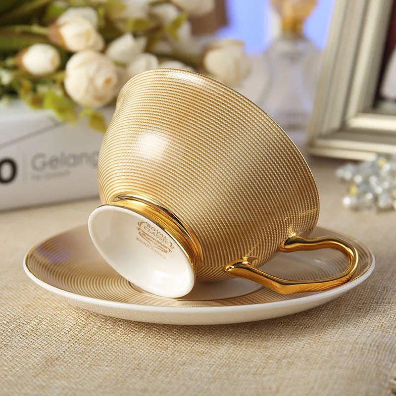 Europe Bone China Coffee Cup Saucer Spoon Set 200ml Luxury Ceramic Mug Top-grade Porcelain Tea Cup Cafe Teaware Party Drinkware
