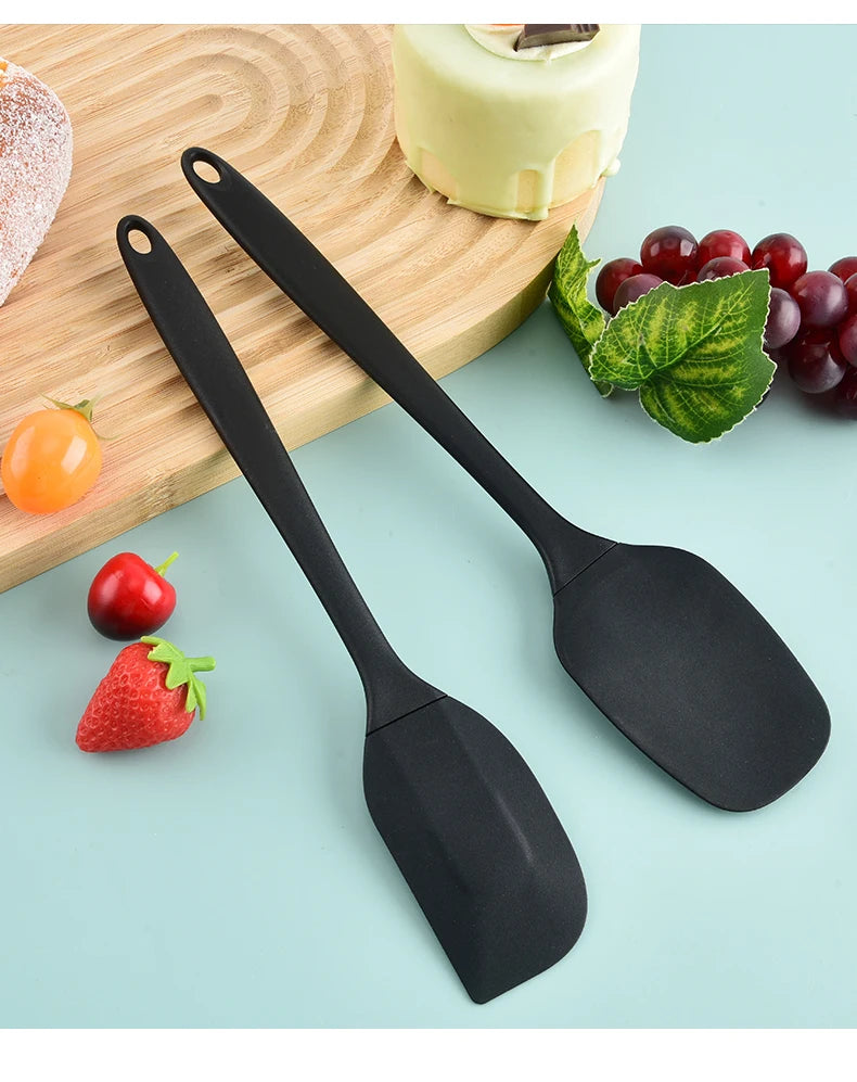 Silicone kitchenware 6-piece set, cream  scraper, spatula, oil brush, size scraper set baking tool，Non-integrated hand