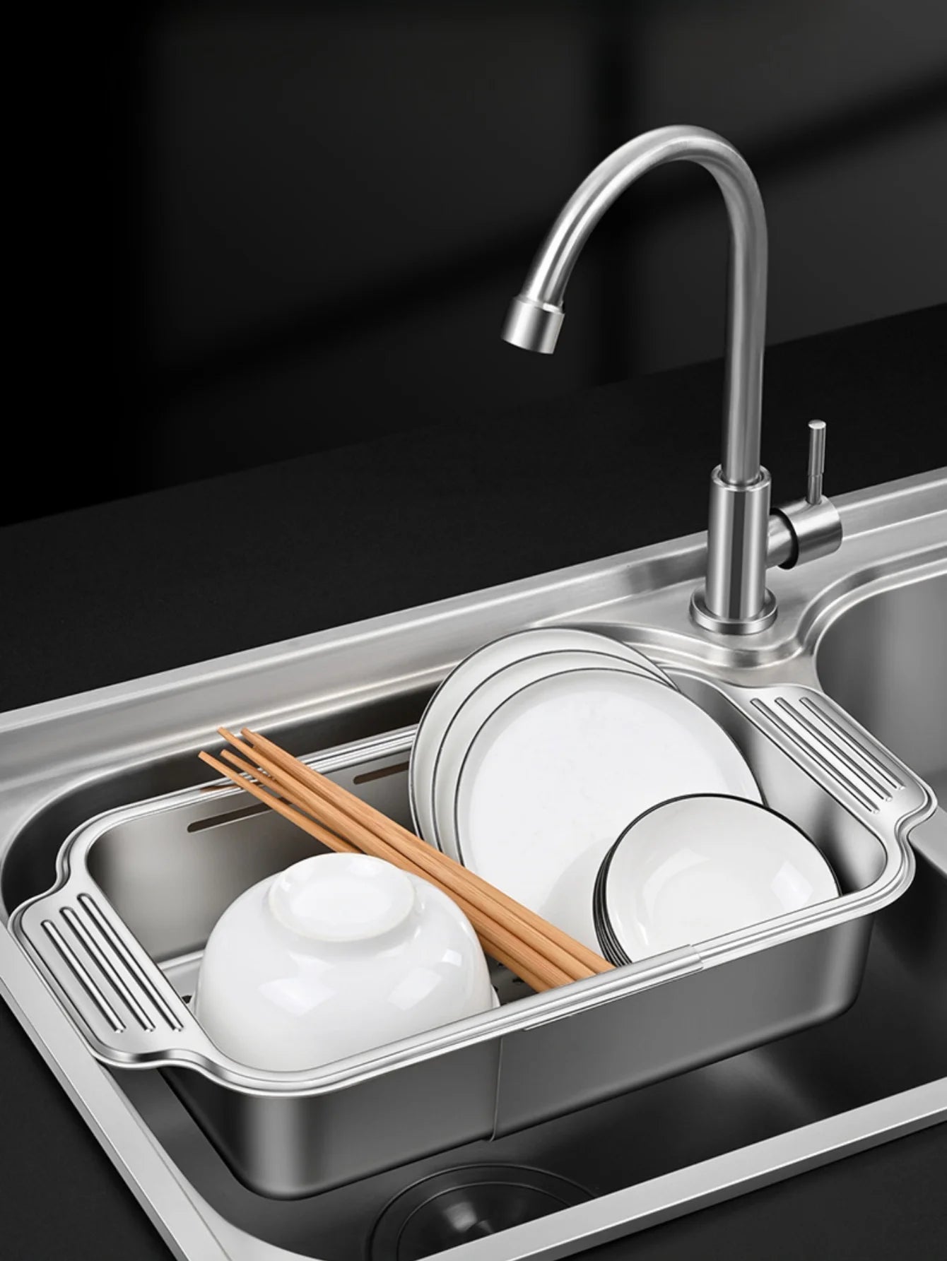 Stainless steel telescopic sink filter basket, adjustable length, used for cleaning fruits, draining spaghetti and dishes