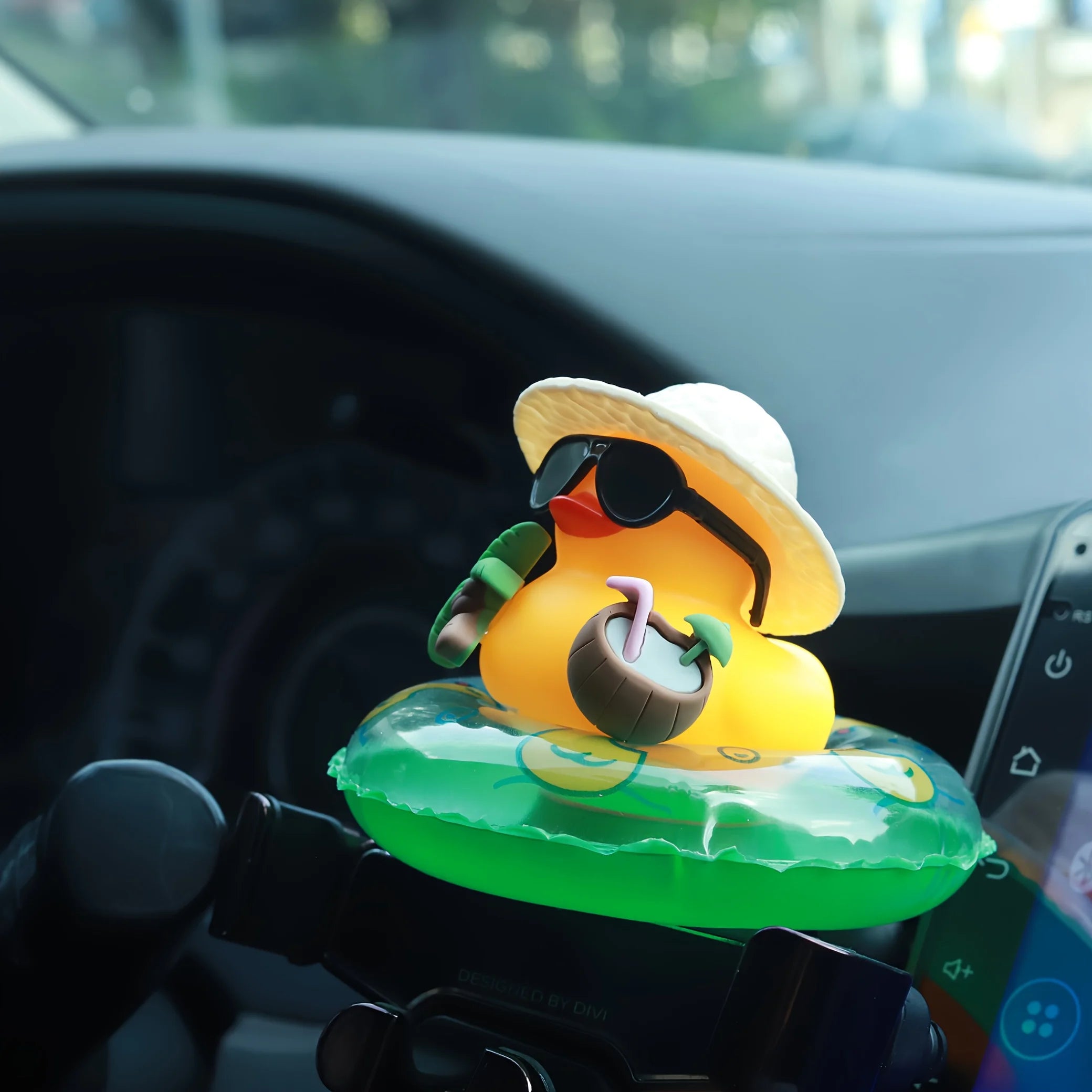 Tropical Rubber Duck Car Ornament, Funny Beach Duck with Sunglasses, Coconut Float, Car Interior Decor, Dashboard Accessories