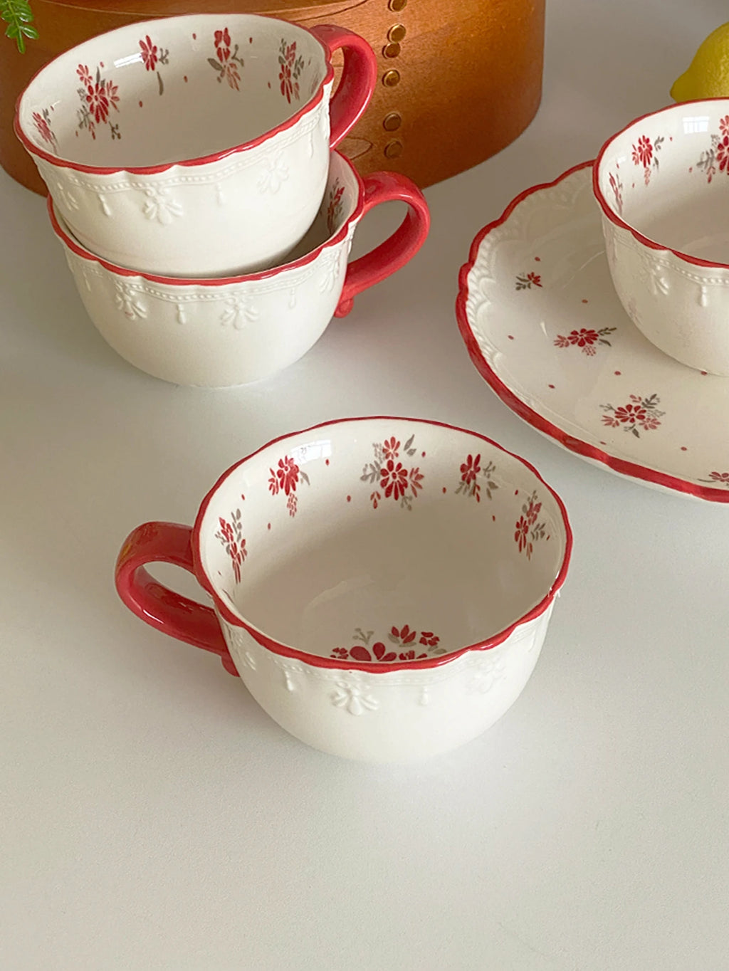 Vintage red floral underglaze relief lace ceramic coffee cup
