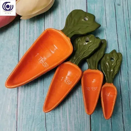 4pcs Christmas Measuring Spoons Set, 3D Hand-painted Ceramic Bowl Measuring Cup, Baking DIY Cake Flour Kitchen Accessories Gift