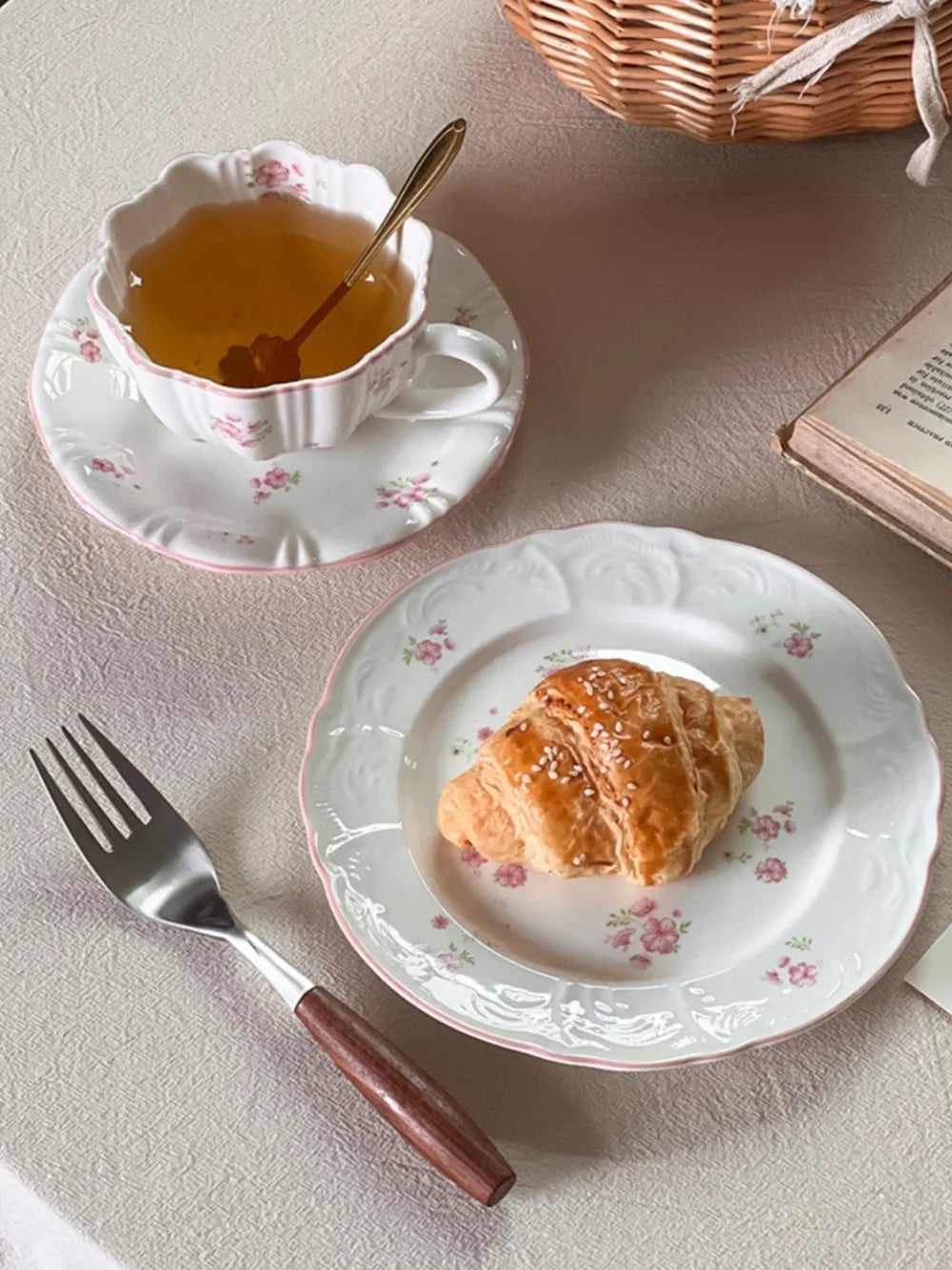 European Pink Cherry Blossoms Mugs Porcelain Cup&saucer Tableware Coffee Mug Dining Table Afternoon Tea Teacup Fruits Juice Cup
