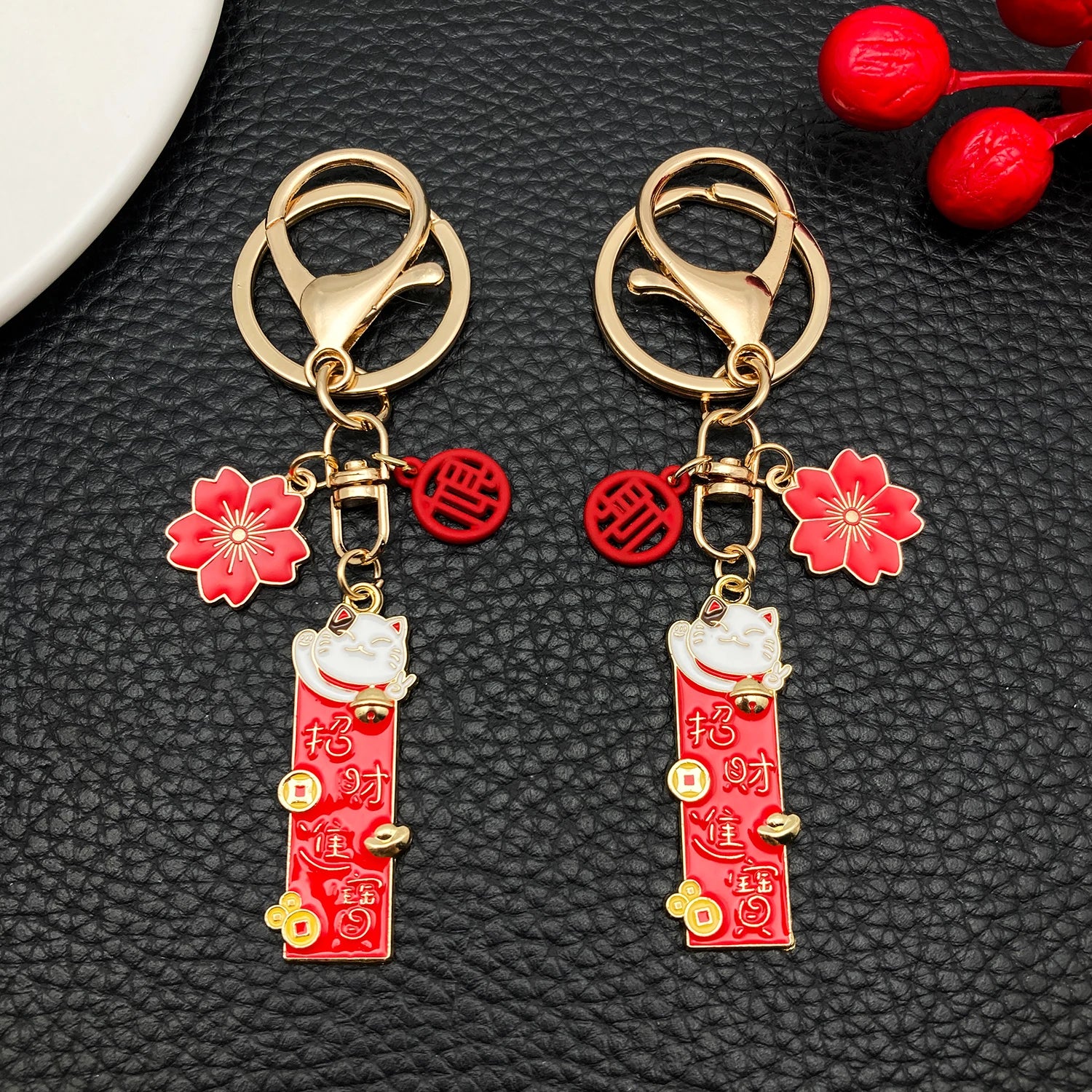 Japanese Maneki-neko (Lucky Cat) Keychain, Japanese Style Koi Fish Car Key Pendant, Creative Gift Alloy Lucky Bag Charm.