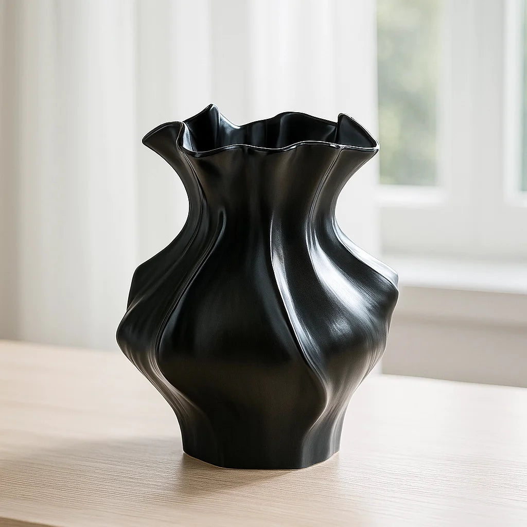 Nordic Minimalist White Textured Ceramic Vase 3D Wave Pattern Tabletop Decor Flower Vase for Living Room Bedroom Dried Flowers