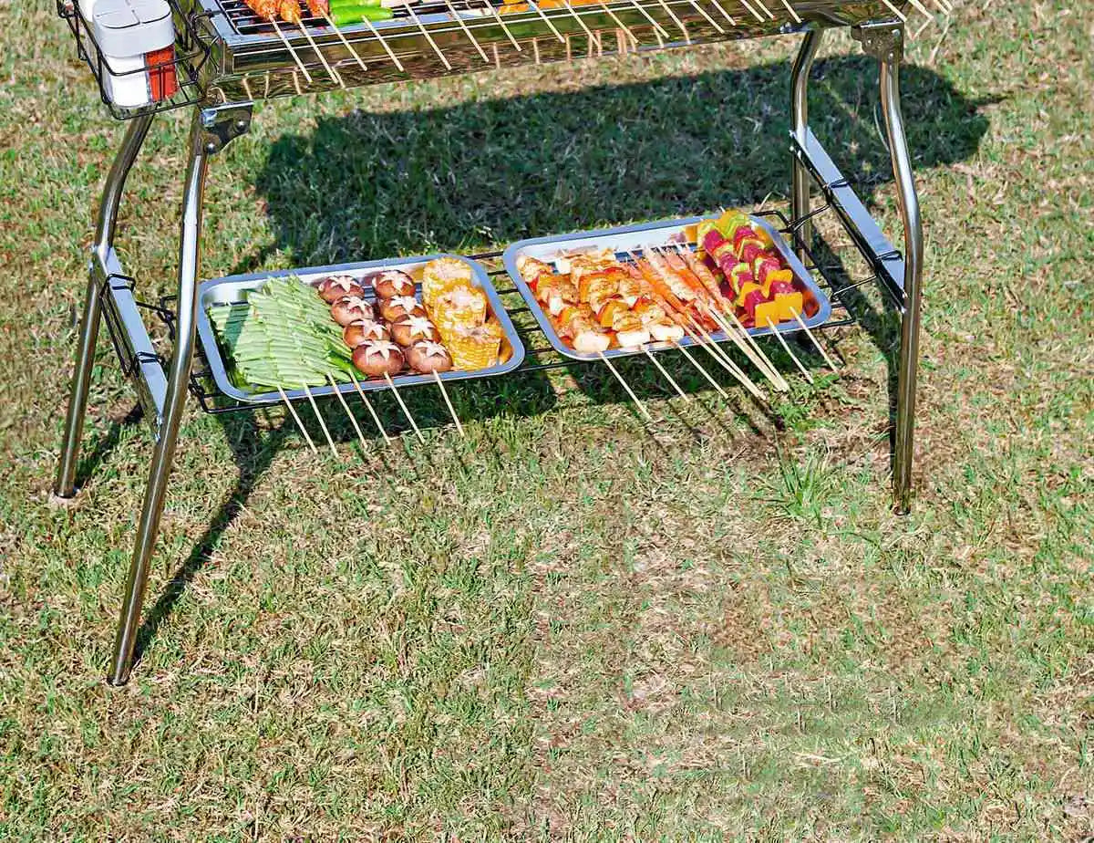 Large Portable Outdoor BBQ Grill Charcoal Grill Cooking Tool for Camping Picnic Garden Home Use Easy to Clean Easy to Carry