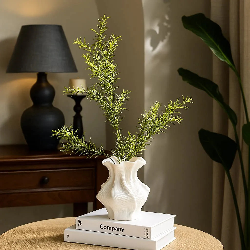 Nordic Minimalist White Textured Ceramic Vase 3D Wave Pattern Tabletop Decor Flower Vase for Living Room Bedroom Dried Flowers