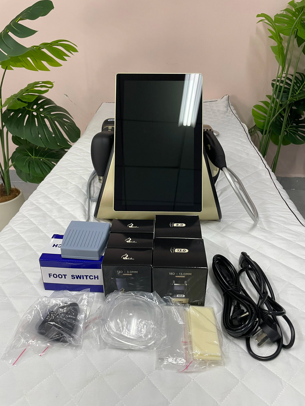 Professional 22D MAX HIFU Beauty Equipment Machine for Facial Tightening Slimming And Fat Reduction Latest Model