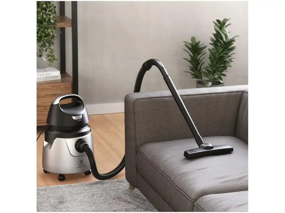 Electrolux 1400W - 110V Vacuum Cleaner and Water