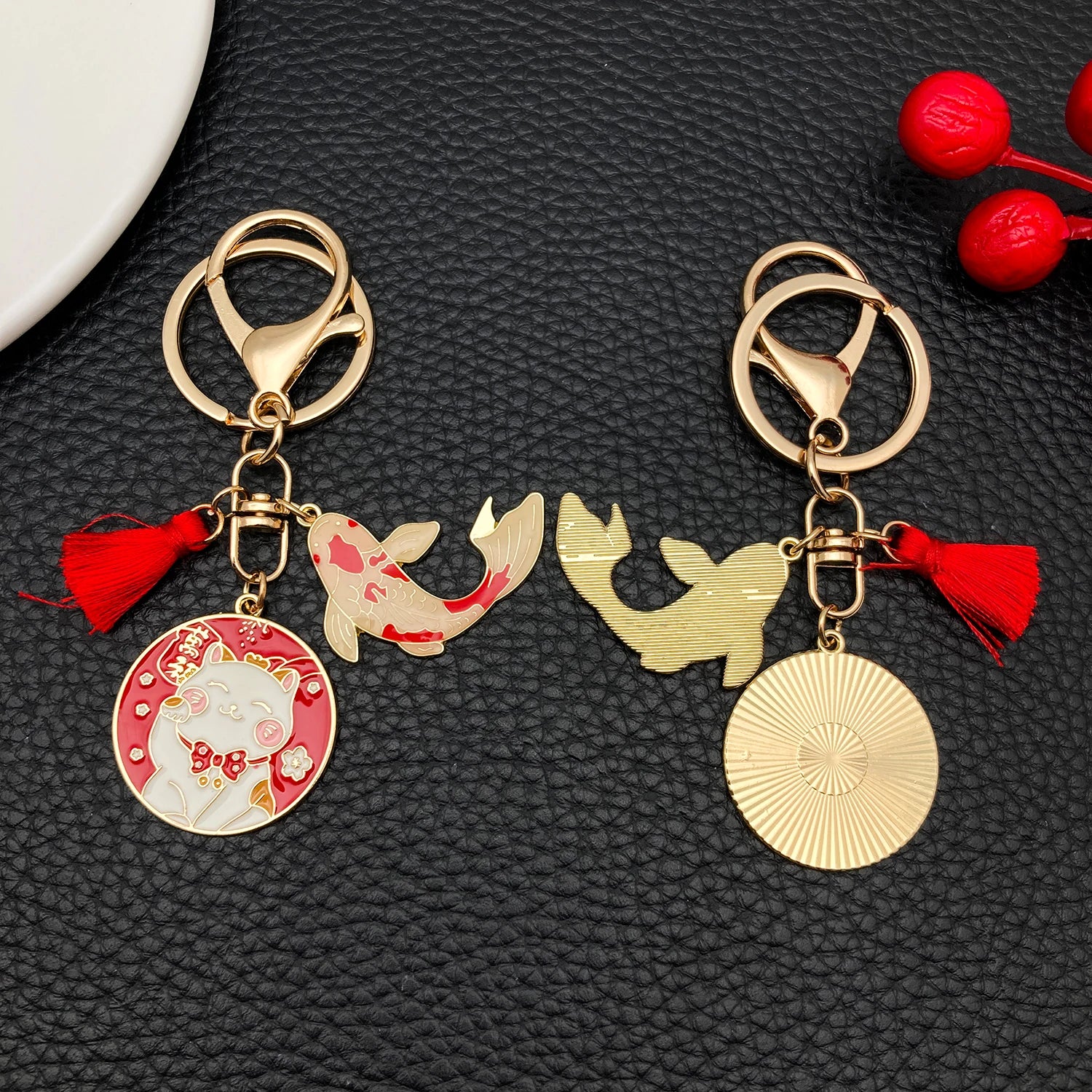 Japanese Maneki-neko (Lucky Cat) Keychain, Japanese Style Koi Fish Car Key Pendant, Creative Gift Alloy Lucky Bag Charm.