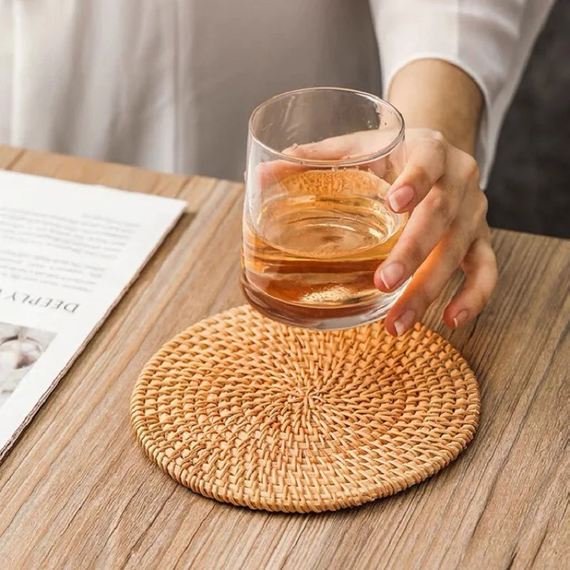 Handwoven Round Rattan Placemats Natural Wicker Coasters Heat Resistant Table Mats Multi Size Set Kitchen Dining Table Decor Pot