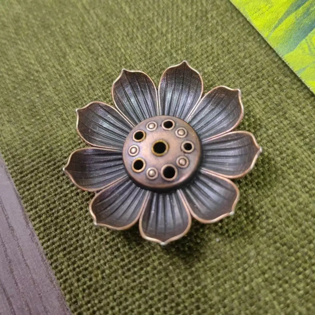 1PC Alloy Incense Burner Stick Holder Plate Buddhism Lotus Censer Bronze Nasturtium Incense Burner