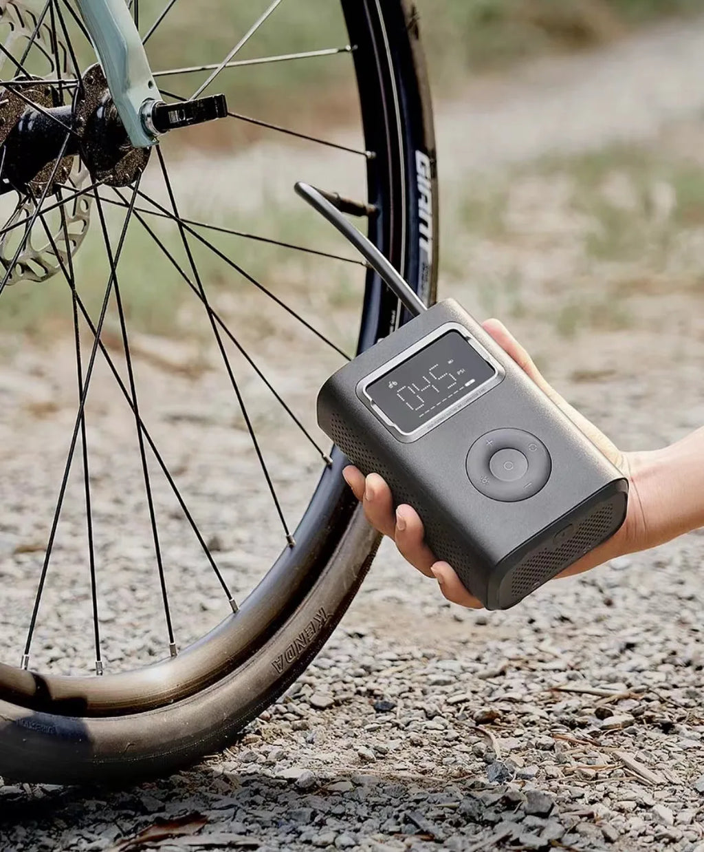 Xiaomi Mijia Air Pump 2 Pro Portable Electric Inflator Pump Digital Display Inflator 150psi Max Basketball Tire 2500mAh Bike Car