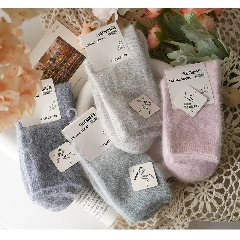 Wool Socks for Women Autumn Winter Medium Tube Socks Thickened with Wool Warm Rabbit Hair Socks Winter Black Cashmere Stockings