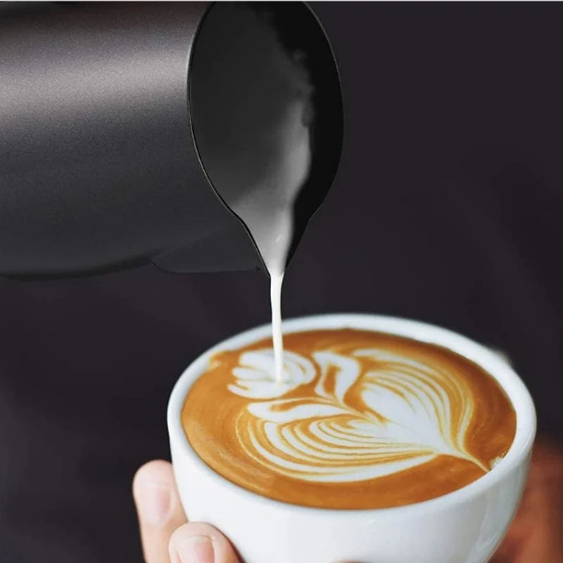 304 Stainless Steel Motta Milk Jug Frother Latte Art Cup Milk Frothing Pitcher Creamer Milk foam Maker Melkopschuimer 350/600ML
