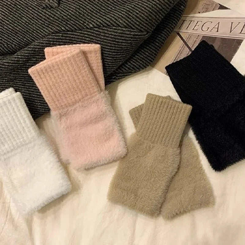 1PC- Warm and Cold-proof Half-finger Gloves for Women in Autumn and Winter, Versatile and Plush, Cute Office Half-finger Gloves