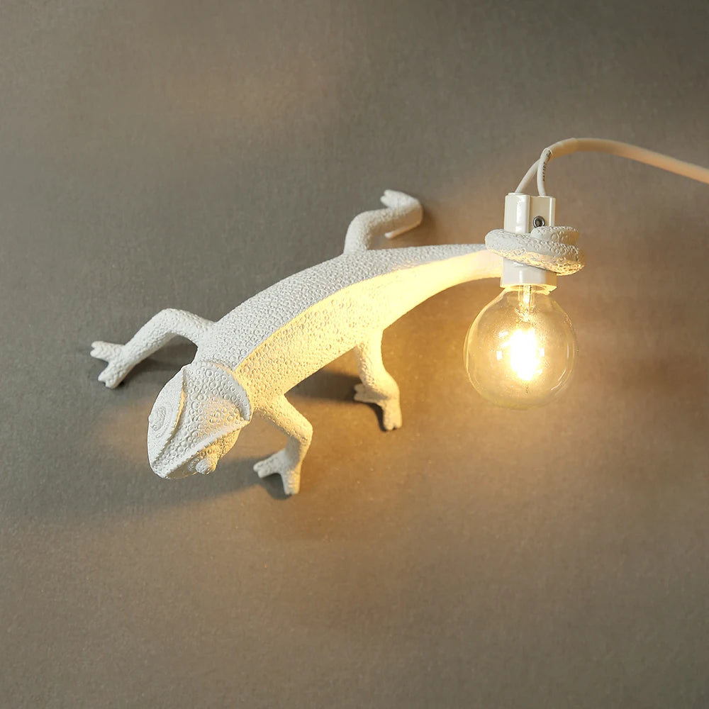 creative lizard wall lamp bedroom Bedside Night light living room home decor Cute Resin Animal lights chameleon Light Fixtures