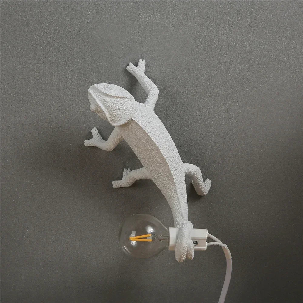 creative lizard wall lamp bedroom Bedside Night light living room home decor Cute Resin Animal lights chameleon Light Fixtures