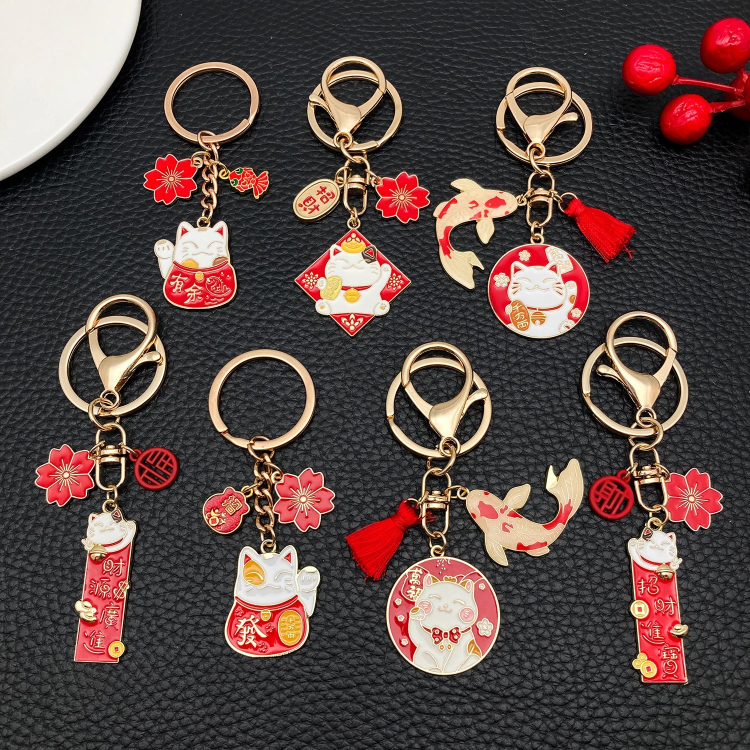 Japanese Maneki-neko (Lucky Cat) Keychain, Japanese Style Koi Fish Car Key Pendant, Creative Gift Alloy Lucky Bag Charm.